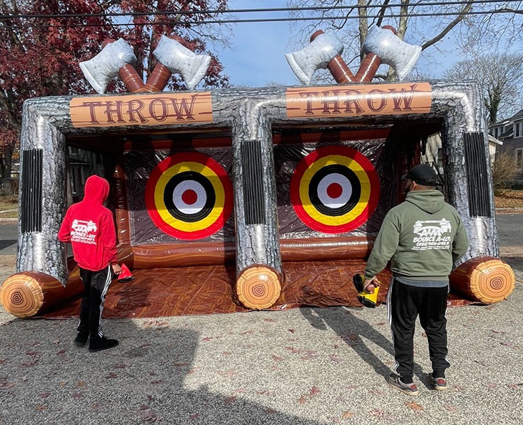 Double Axe Throw inflatable Game